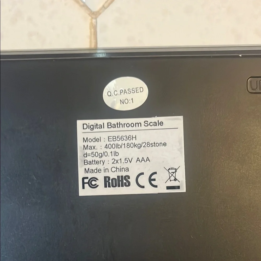 Letsfit Black Digital Bathroom Scale. - Picture 9 of 10